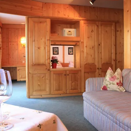 ホテル Hotel-gasthof 